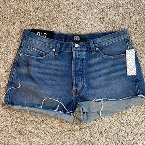 NWT BDG boyfriend low rise shorts size 30